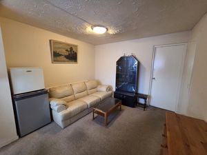 Dining room- click for photo gallery